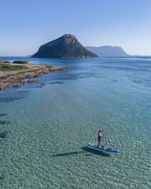 Bluefin SUP Cruise kit inflatable paddleboard on water photo Guiseppe Chironi