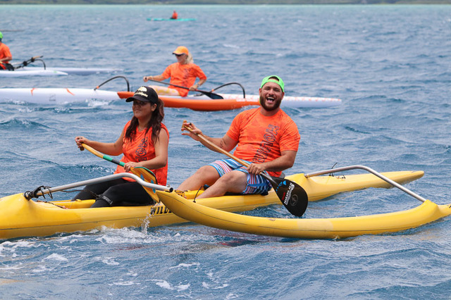 Molokai Holokai Hoolaulea outrigger couple